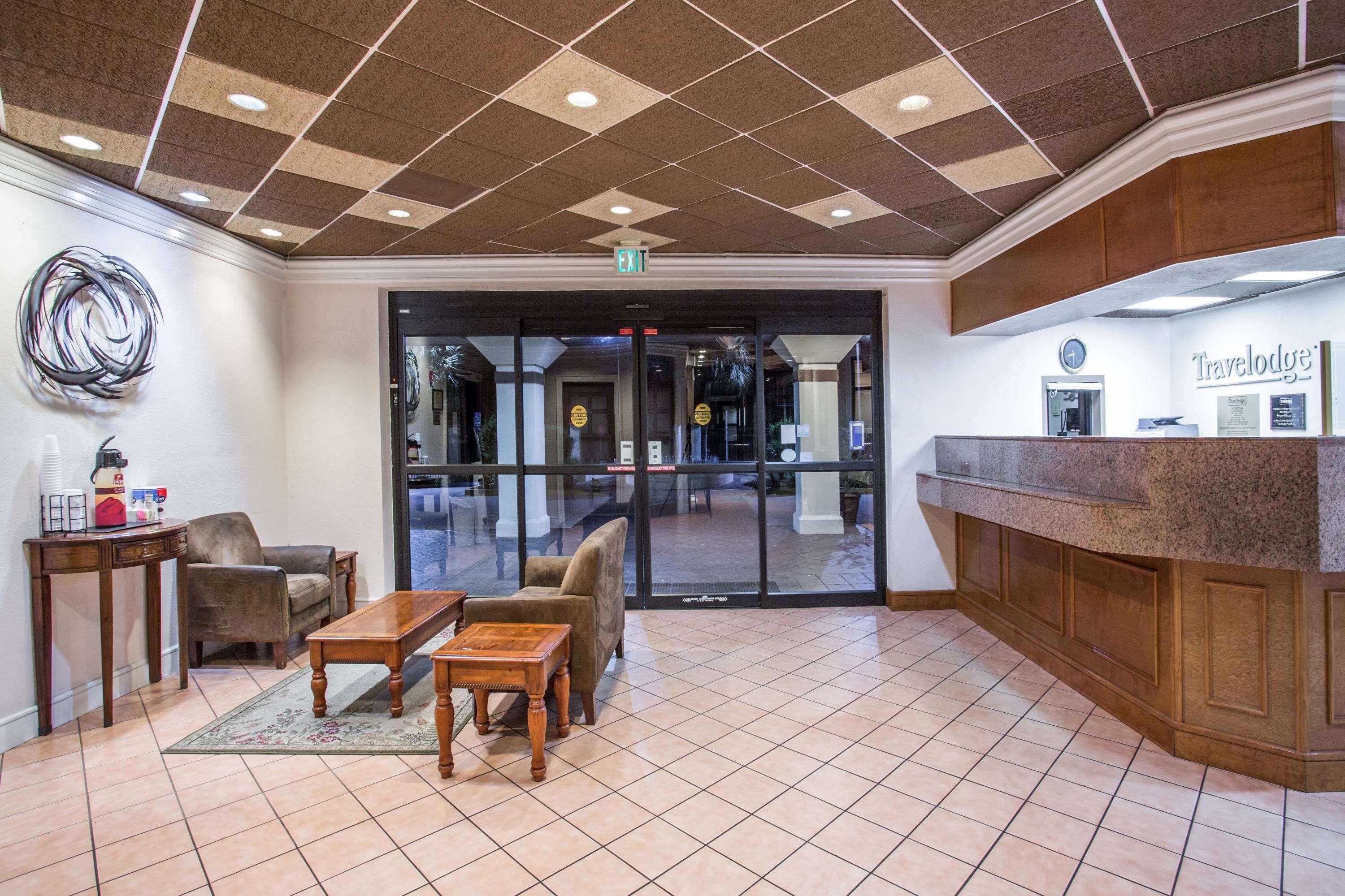 Travelodge By Wyndham Hotel Deltona